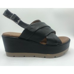 Cafenoir confortable wedge black sandals