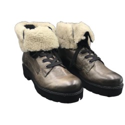 Woman's Winter brown Boot Manas